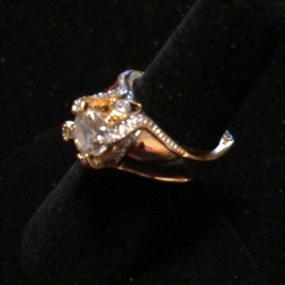 Ring - Picture 3 of 6